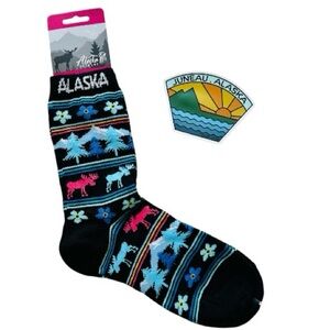 Alaska Socks with Juneau. Alaska Sticker -Alaska Outpost M/L Adult Moose Socks